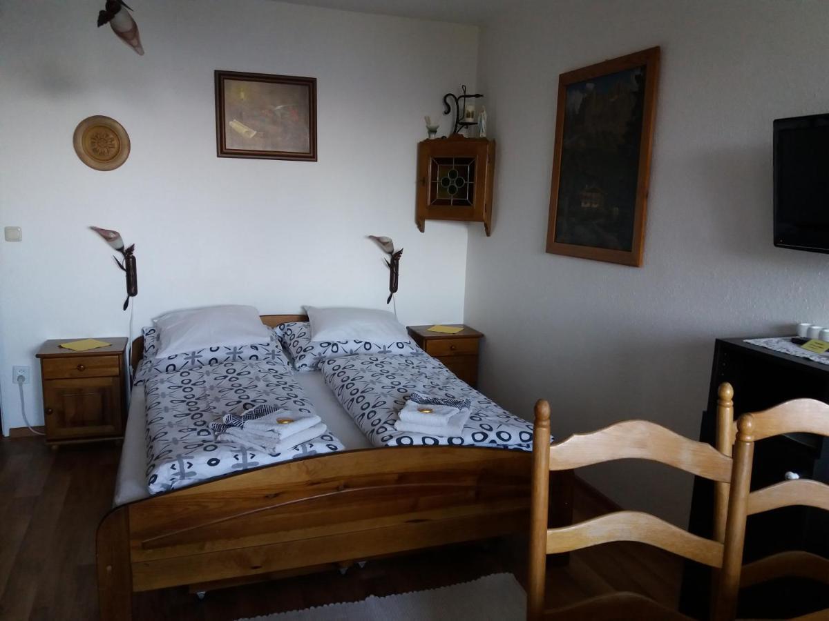 Apartma Mit Seeblick Sankt Gilgen Exterior photo